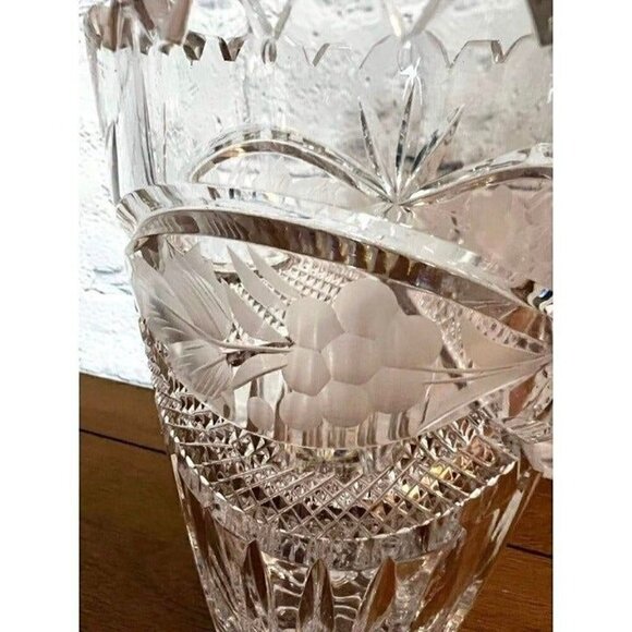 Crystal Chardonay Cut Crystal Vase 7 Inch - Picture 4 of 9